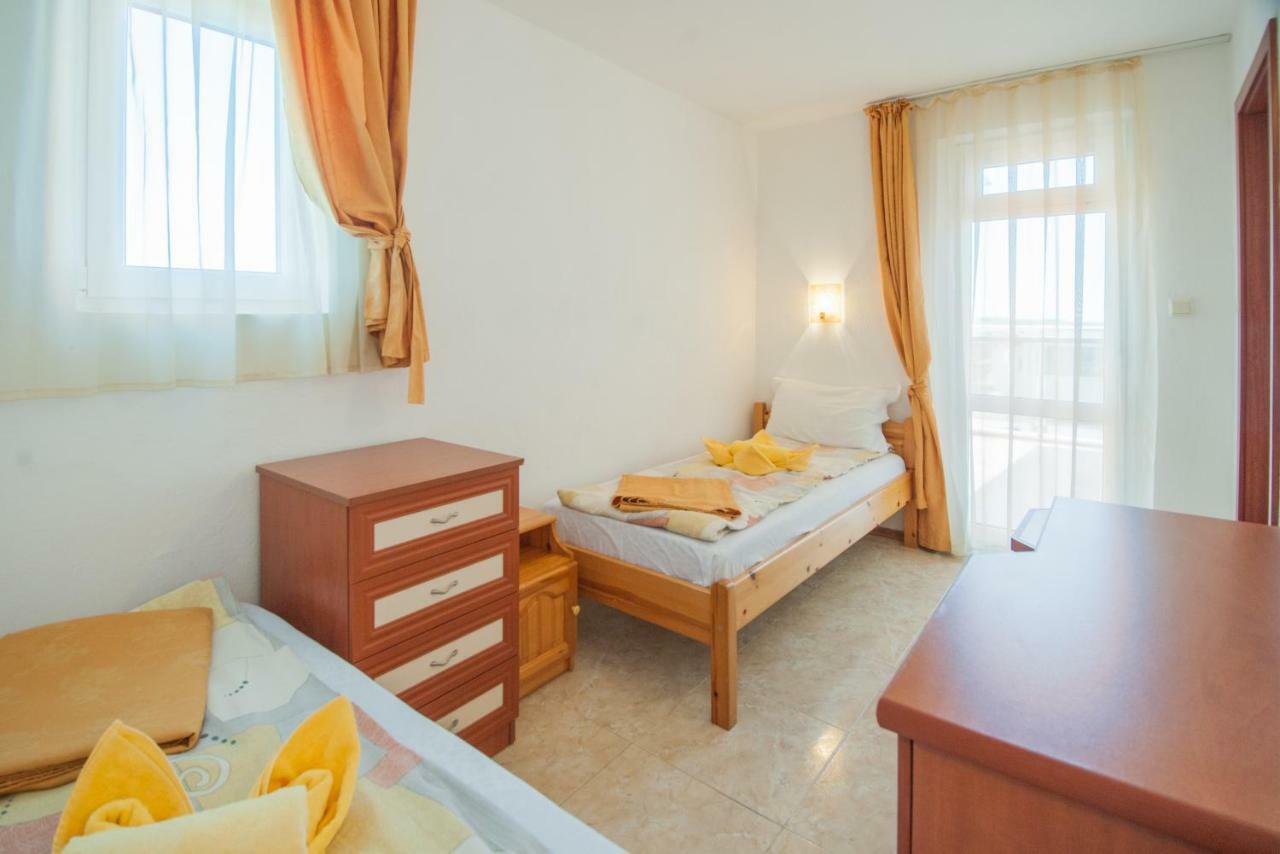 Stefanov 2 Hotel Lozenets Ngoại thất bức ảnh