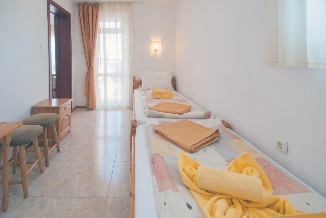 Stefanov 2 Hotel Lozenets Ngoại thất bức ảnh